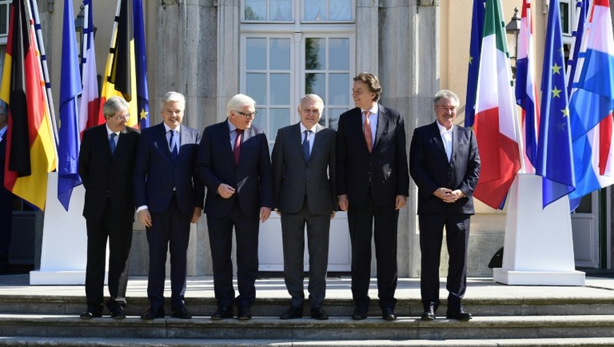 Paolo Gentiloni, Didier Reynders, Frank-Walter Steinmeier, Jean-Marc Ayrault, Bert Koenders et Jean Asselborn réunis le 25 juin 2016 à Berlin