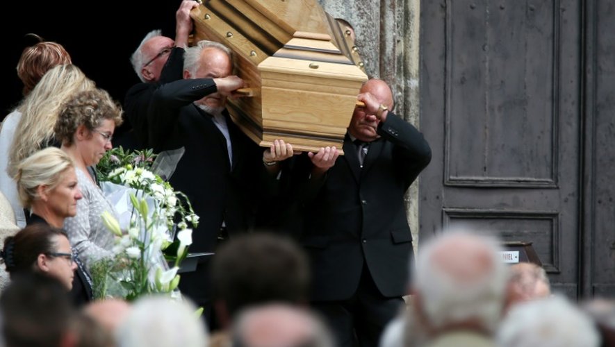 Funérailles d'Aurélien Lepioufle, l'un des quatre adolescents morts dans un accident de la route à Rohan, le 5 août 2015 Noyal-Pontivy (Morbihan)