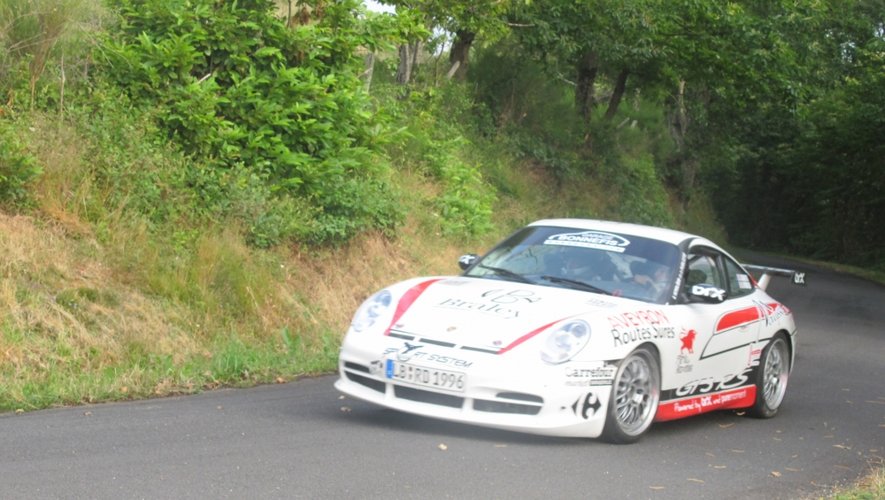 Germain Bonnefis a testé la Porsche qu'il utilisera lors du rallye du Rouergue.