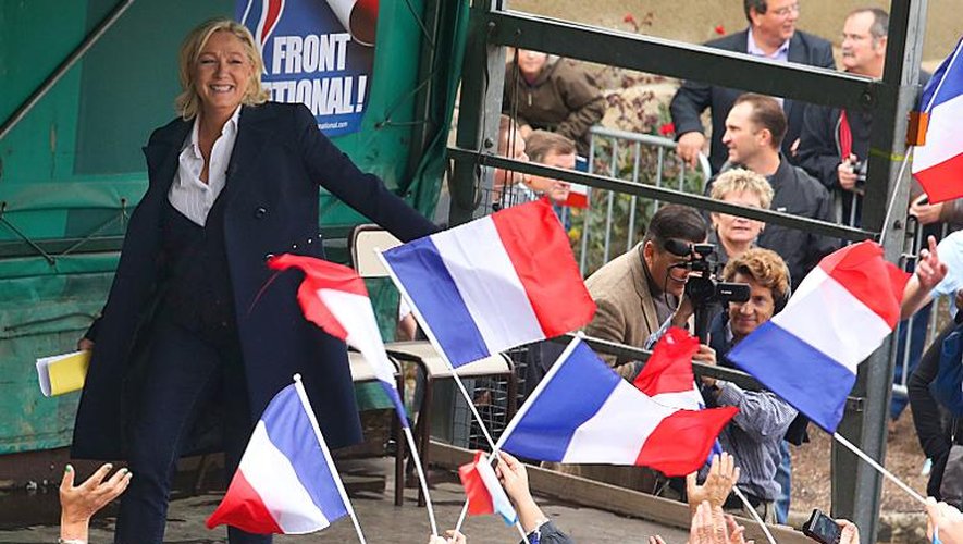 Marine Le Pen le 6 octobre 2013 lors d'un meeting à Brachay dans le nord est de la France