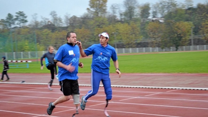 Gautier Marre aux côtés d'athlètes handicapés pour un marathon