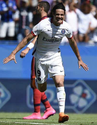 L'attaquant du PSG Edinson Cavani buteur contre Lyon lors du Trophée des champions, le 1er août 2015 à Montréal