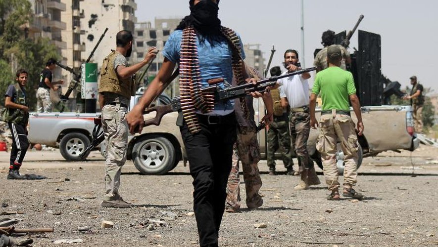 Des rebelles syriens à Deir Ezzor, le 17 août 2013