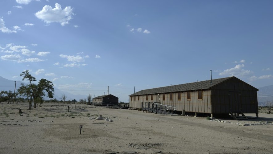 Les barraques de la Seconde Guerre mondiale ont été reconstruites dans l'ancien camp de concentration de Manzanar, dans les montagnes de la Sierra Nevada, le 2 août 2015 en Californie