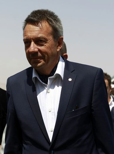 Peter Maurer, le président du Comité international de la Croix-Rouge (CICR), arrive à l'aéroport international de Sanaa, le 8 août 2015