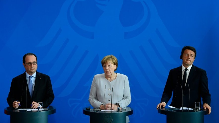 Le président François Hollande, la chancelière allemande Angela Merkel et le Premier ministre italien Matteo Renzi à Berlin, le 27 juin 2017