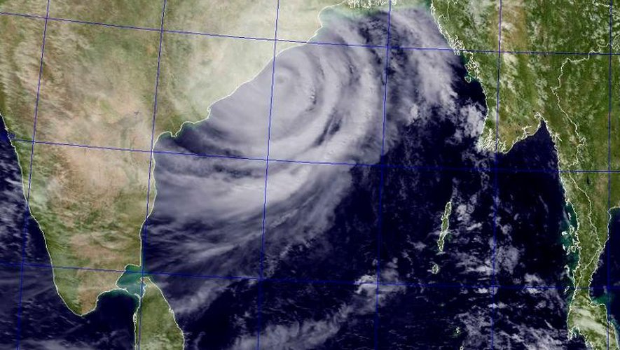 Photo satellite en date du 12 octobre 2013 du cyclône Phailin au dessus de la baie du Bengal