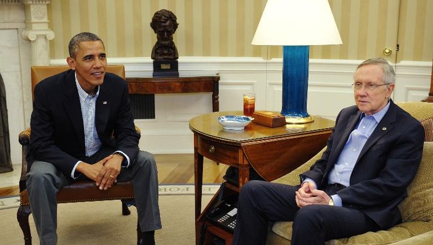 Barack Obama et le sénateur Harry Reid, chef de file des démocrates, le 11 octobre 2013 à la Maison Blanche à New York