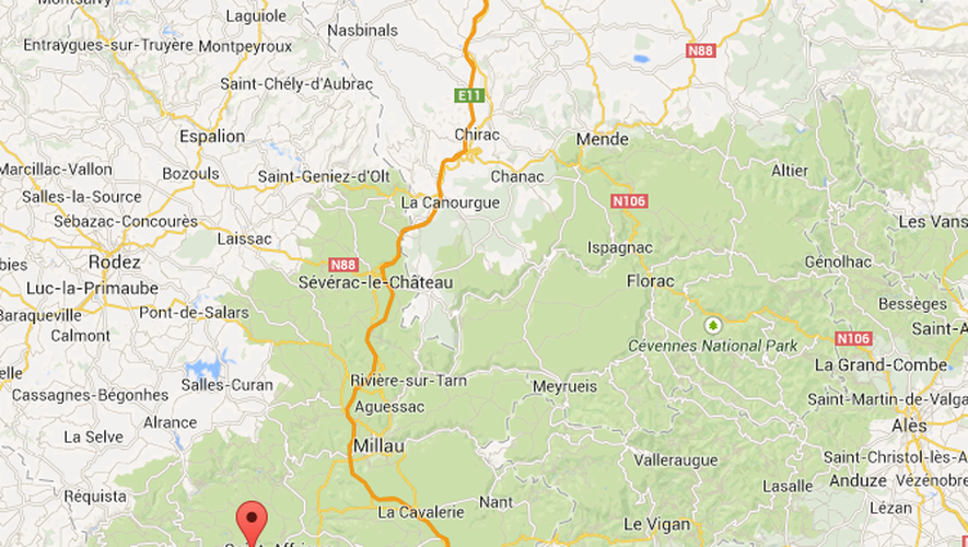 L'accident s'est produit sur la RD999 à hauteur du lieu-dit Mirail, sur la commune de Vabres-l'Abbaye.