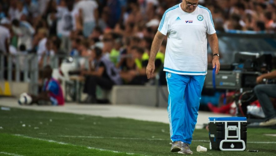 L'entraîneur argentin Marcelo Bielsa, lors du match contre Caen, le 8 août 2015 au stade Vélodrome