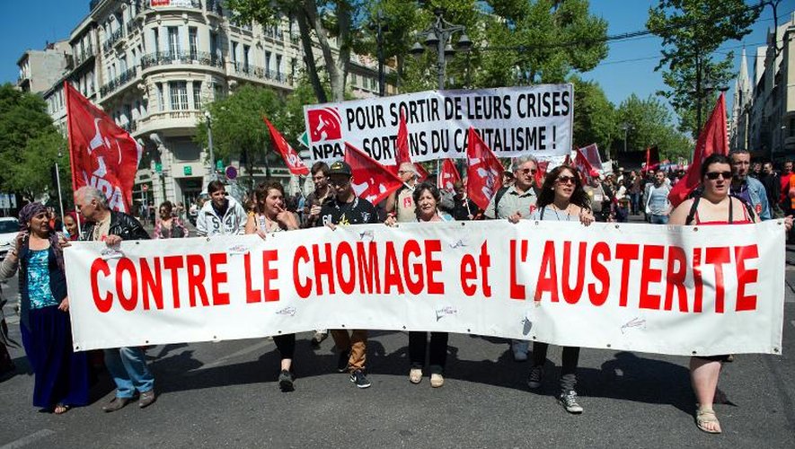 Manifestants contre le chômage et l'austérité à Marseille, le 12 avril 2014