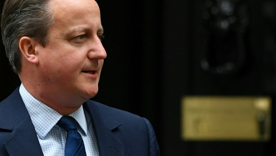 David Cameron à la sortie du 10 Downing Street le 29 juin 2016 à Londres