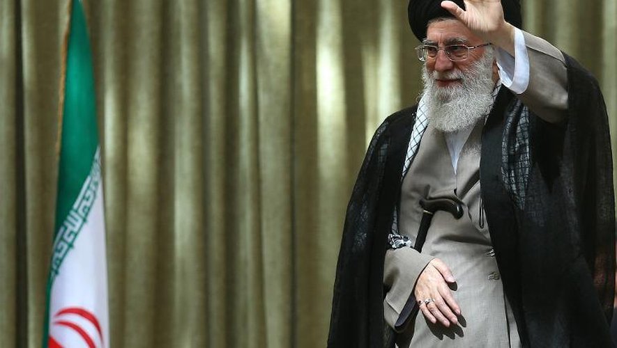 Une image fournie par le site web officiel du guide suprême iranien ayatollah Ali Khamenei à Téhéran le 4 juin 2014