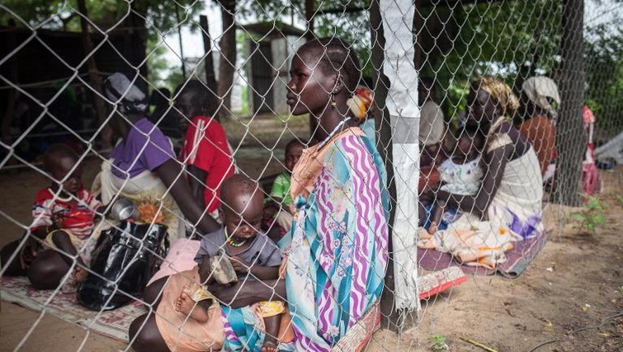 Des femmes et leurs enfants, souffrant de malnutrition, sont soignés à l'hôpital de Leer, au Soudan du Sud, le 7 juillet 2014