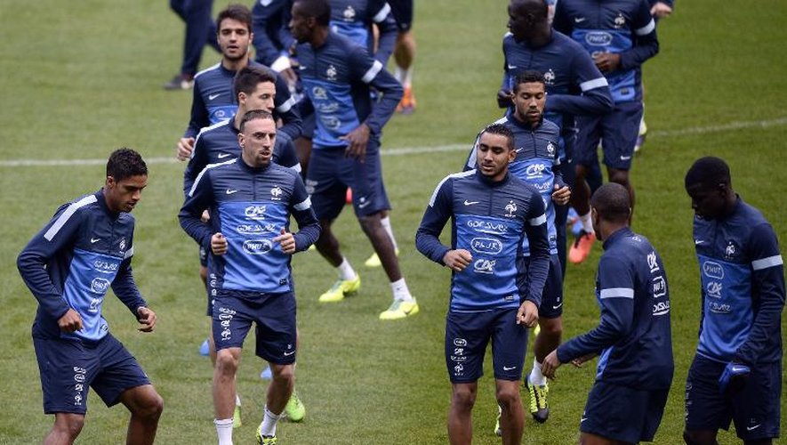 Les joueurs de l'équipe de France lors d'un entraînement le 14 octobre 2013 au Stade de France à Saint-Denis