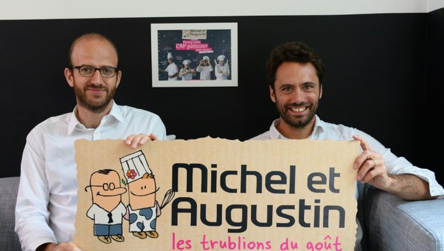 Les créateurs de la marque Michel et Augustin, Augustin Paluel-Marmont (d) et Michel de Rovira, le 29 juin 2016 à Boulogne-Billancourt près de Paris