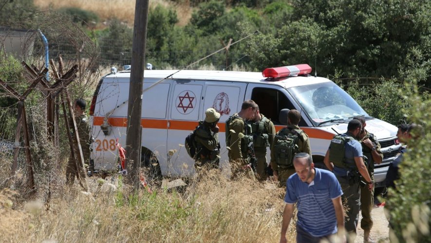 Poignardée une dizaine de fois dans son lit, l'adolescente a été transportée dans un état critique dans un hôpital de Jérusalem où elle a succombé à ses blessures, selon l'armée et les médias israéliens