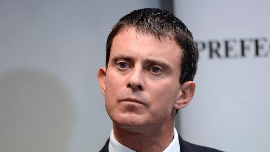 Le Ministre de l'Intérieur Manuel Valls, le 11 octobre 2013 à Chambéby-le-Haut, le 11 octobre 2013