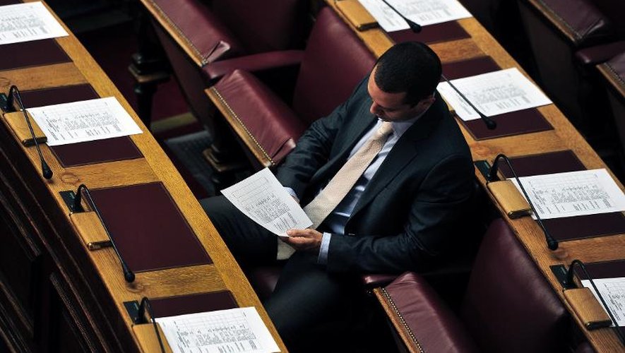 Le député d'Aube dorée Ilias Kassidiaris au parlement grec, le 16 octobre 2013
