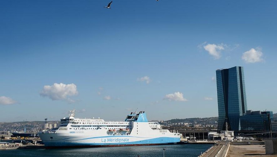 Le "Kalliste", bateau de la compagnie maritime La Méridionale, à quai, bloqué depuis le 1er juillet par les marins grévistes de la SNCM, à Marseille le 8 juillet 2014