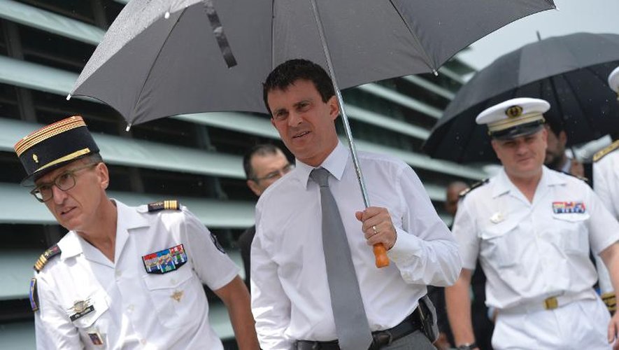 Manuel Valls le 17 octobre 2013 à Fort de France