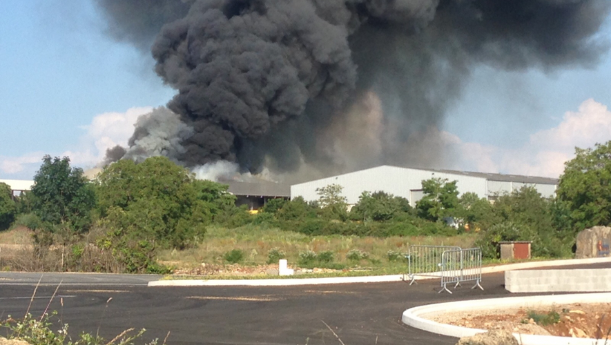 Le bâtiment principal du centre de traitement de Bozouls a pris feu en fin d'après-midi.