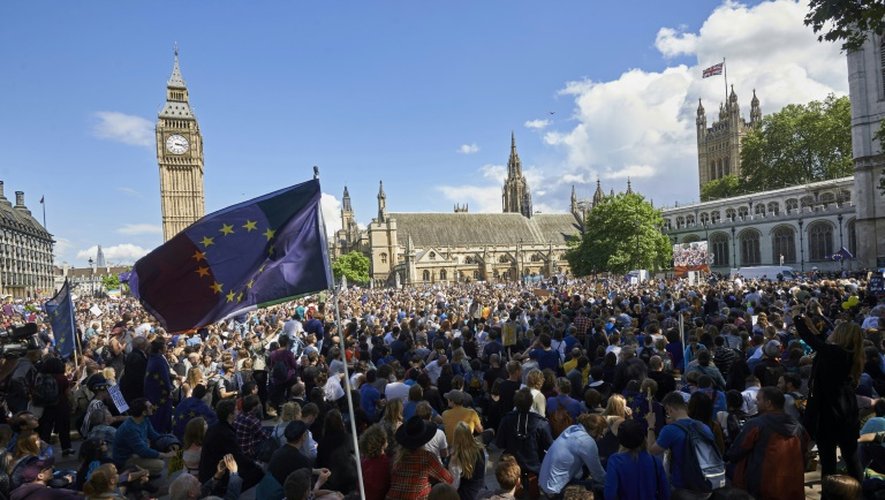 Des manifestants opposés au Brexit à Londres, le 2 juillet 2016