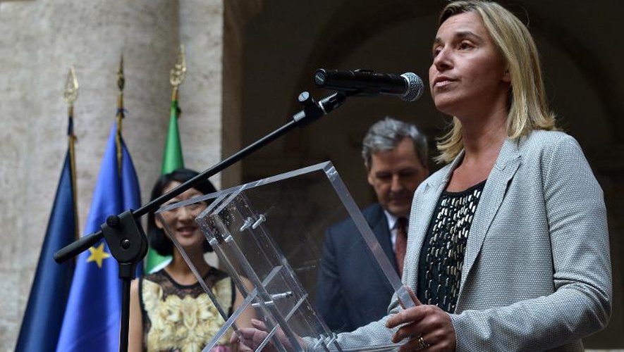 La ministre italienne des Affaires étrangères, Federica Mogherini, s'exprime durant des célébrations de la prise de la Bastille, le 14 juillet 2014 à l'ambassade de France à Rome