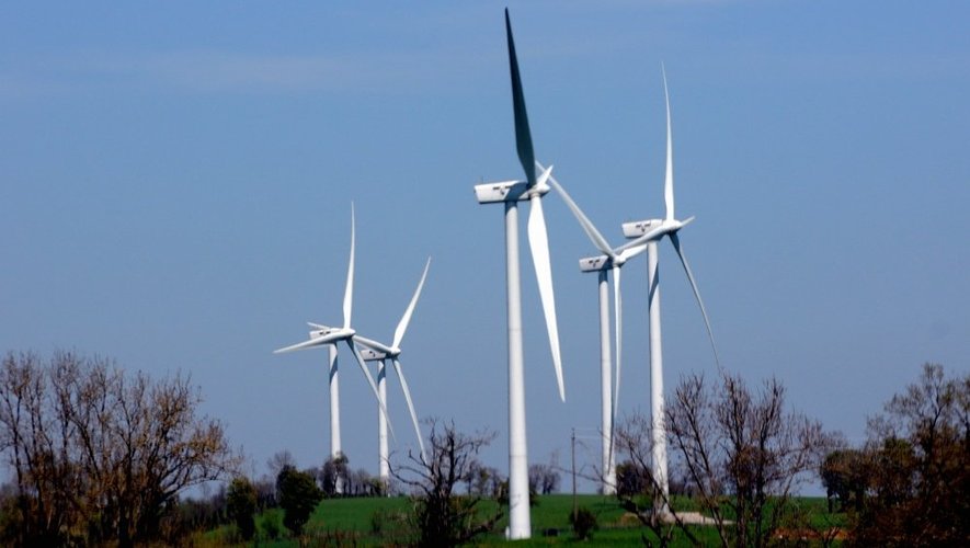 Les associations de défense s'opposent à l'installation d'éoliennes à Roussennac et à Anglars.
