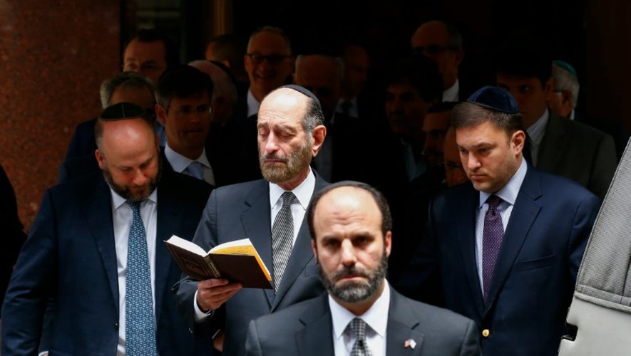 Des participants aux funérailles d'Elie Wiesel, le 3 juillet 2016 à New York