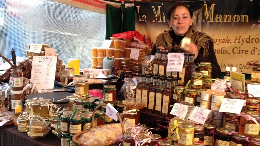La famille Dalac est présente aussi sur le marché des pays de l'Aveyron de Bercy à Paris.