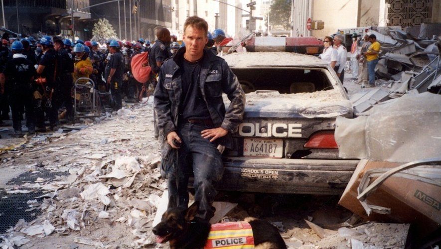 Trakr, berger allemand secouriste considéré comme un héros après avoir retrouvé le dernier survivant des attaques du 11 septembre contre le World Trade Center, a été cloné en cinq exemplaires par Sooam