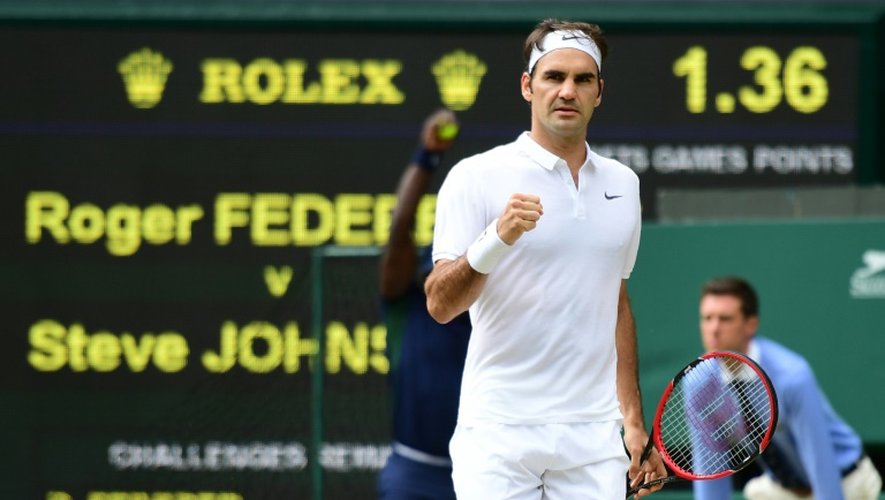 Le Suisse Roger Federer lors de son match remporté face à l'Américain Steve Johnson, le 4 juillet 2016 à Wimbledon