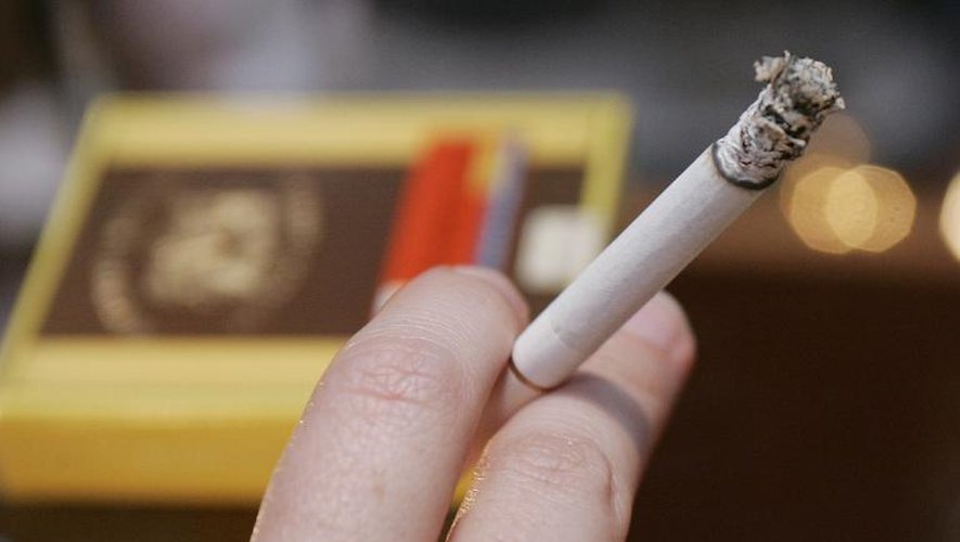 Un tribunal de Floride ordonne au cigarettier américain RJ Reynolds Tobacco Company de verser une indemnisation de 23,6 milliards de dollars à la veuve d'un fumeur décédé d'un cancer du poumon