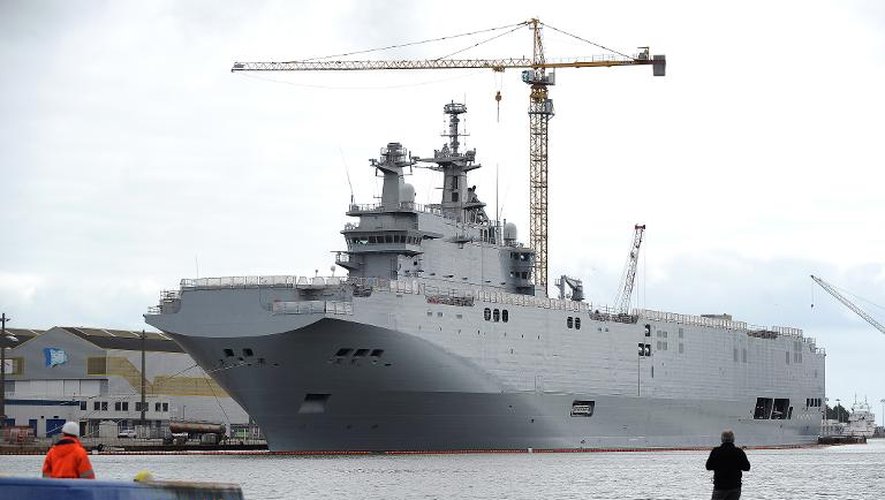 Vue prise le 9 mai 2014 du Vladivostok, le navire militaire Mistral construit pour la Russie à Saint-Nazaire