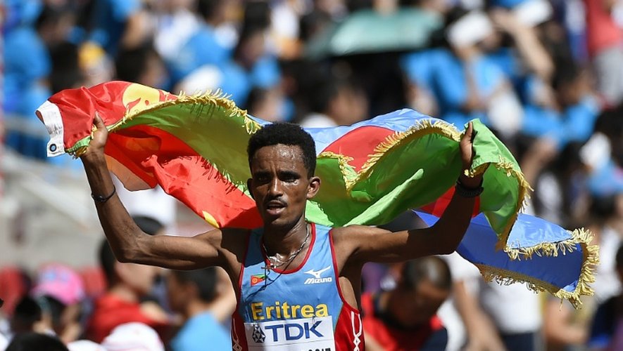 L'Erythréen Ghirmay Ghebreslassie remporte le marathon aux Mondiaux d'athlétisme à Pékin, le 22 août 2015