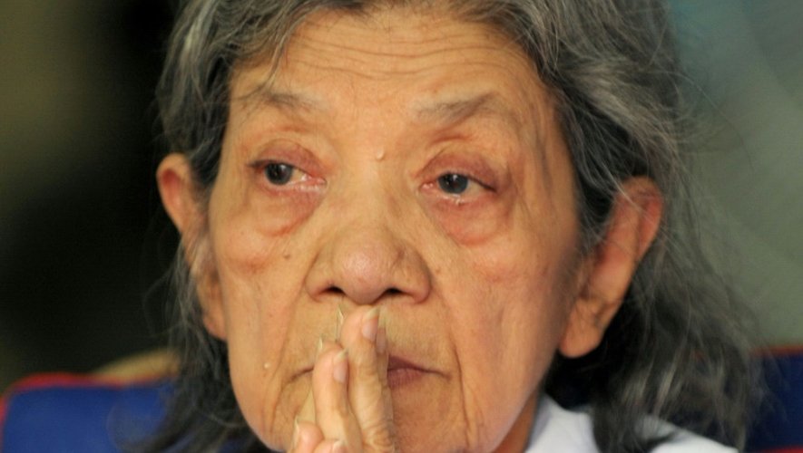 L'ancienne "Première dame" du régime meurtrier cambodgien des Khmers rouges Ieng Thirith à Malai, au Cambodge, le 21 mars 2013