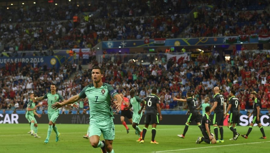 Cristiano Ronaldo décisif avec le Portugal face au Pays de Galles, le 6 juillet 2016 à Lyon