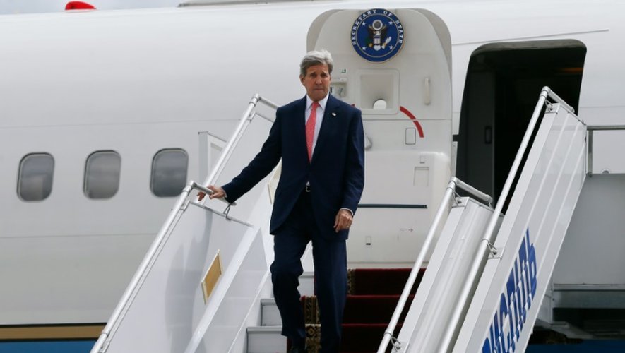 Arrivée du secrétaire d'Etat américain John Kerry à l'aéroport de Kiev, le 7 juillet 2016