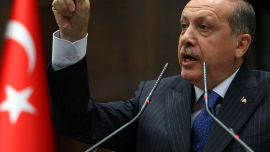 Le Premier ministre turc Recep Tayyip Erdogan, le 22 octobre 2013, au Parlement à Ankara