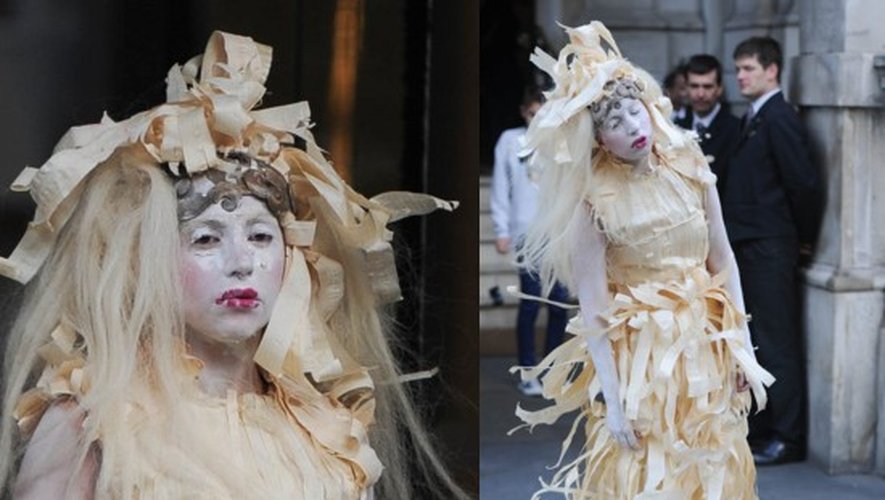 Lady Gaga en mode bizutage à Londres. Le fashion faux-pas en pleine promo de Artpop