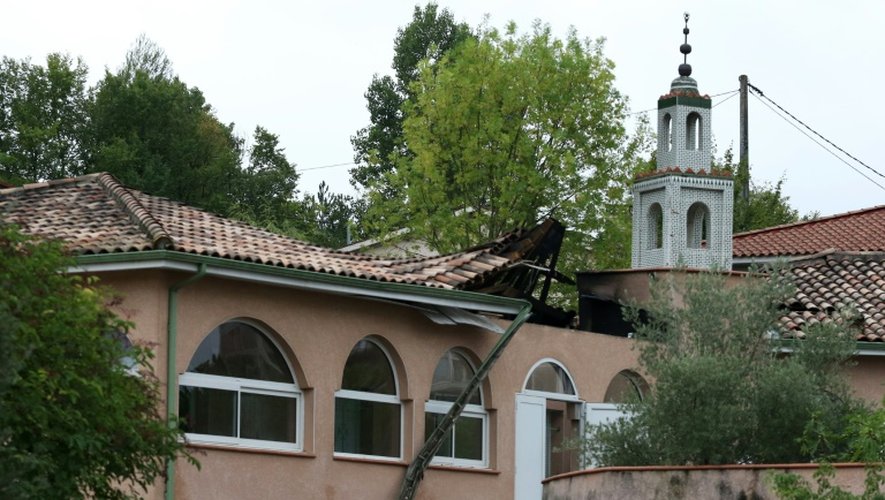 La mosquée d'Auch (Gers) le 23 août 2015, détruite la veille par un incendie d'origine criminelle