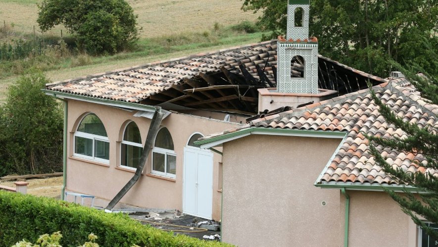 La mosquée d'Auch (Gers) le 23 août 2015, détruite la veille par un incendie d'origine criminelle