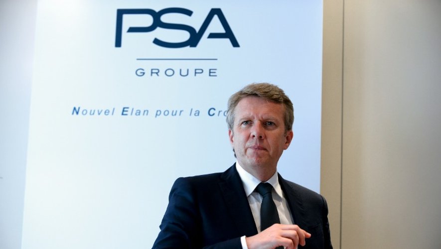 Le directeur des ressources humaines de PSA Xavier Chéreau lors de la signature du nouvel accord social à Paris le 8 juillet 2016