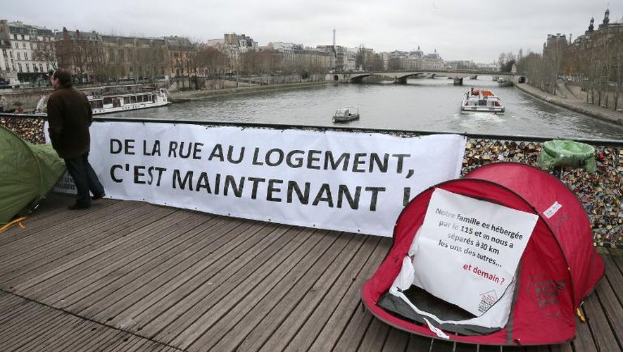 Manifestation pour le droit au logement à Paris le 5 décembre 2012