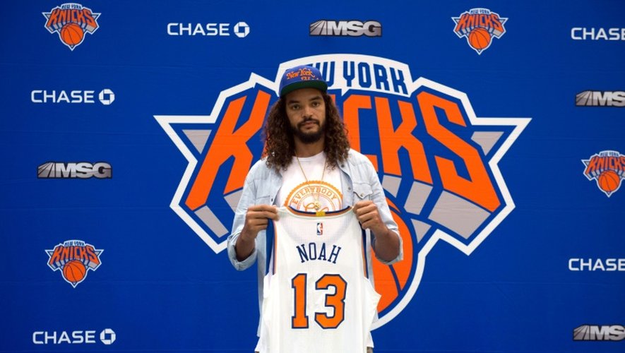 Le nouveau pivot des New York Knickerbockers Joakim Noah officiellement présenté au Madison Square Garden, le 8 juillet 2016