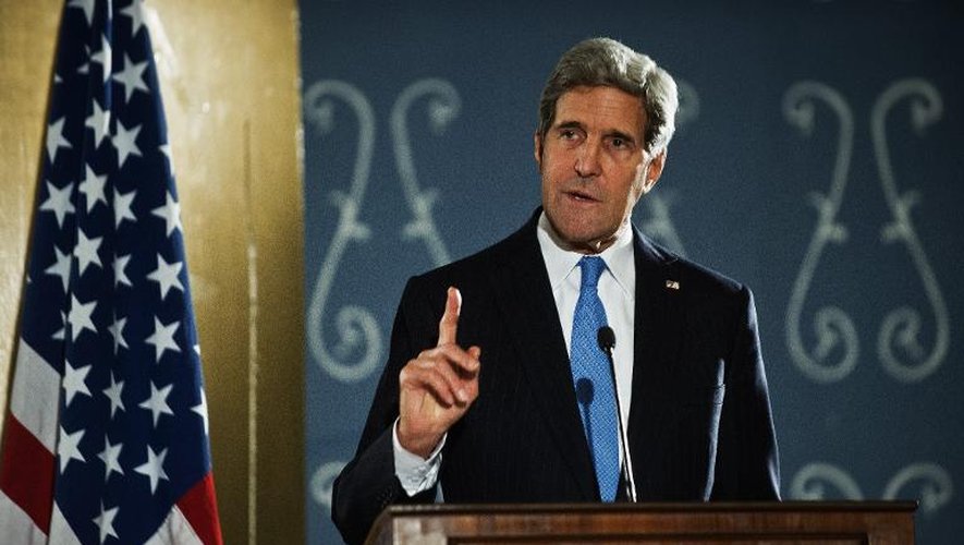 Le secrétaire d'Etat américain John Kerry en visite au Caire, le 3 novembre 2013
