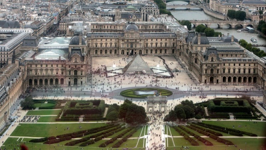 Le musée du Louvre à Paris, qui avait reçu le dessin de Degas