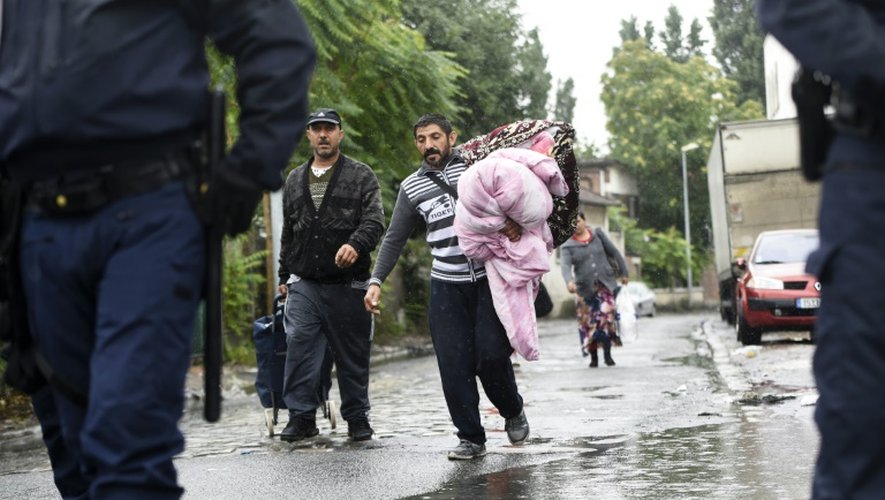 Evacuation du Samaritain, l'un des plus vieux bidonvilles rom de France à La Courneuve, près de Paris, le 27 août 2015