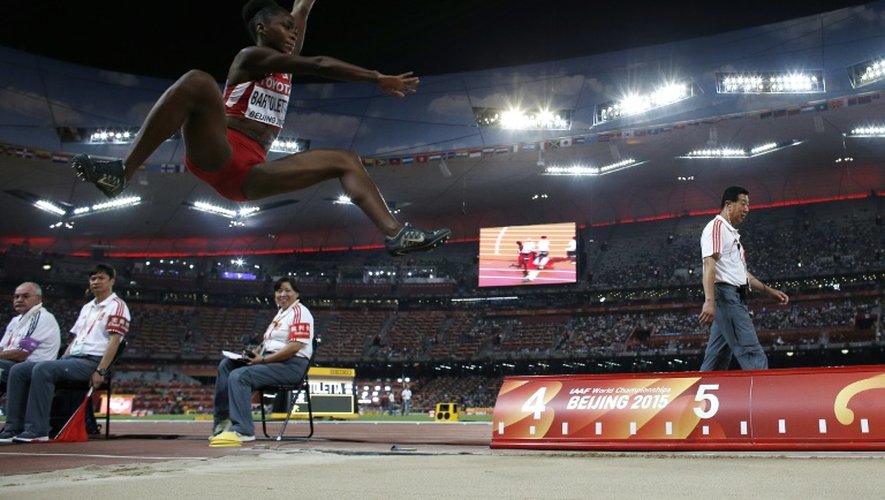 L'Américaine Tianna Bartoletta s'envole vers la victoire au saut en longueur à Pékin, le 28 août 2015